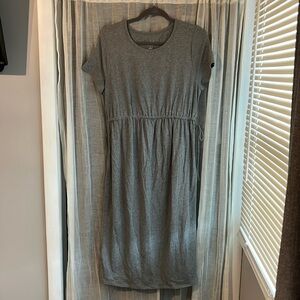 NWOT Ingrid & Isabel | maternity short sleeve dress size L